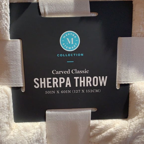 Martha Stewart Carved Classic Sherpa Throw Blanket - Picture 4 of 7